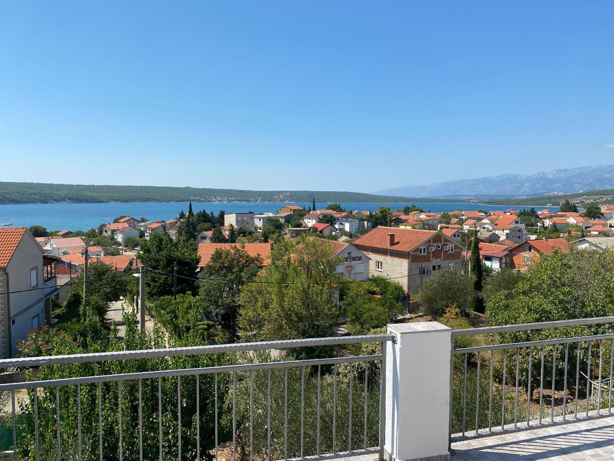 Apartmani Anka Gornji Karin Exterior photo